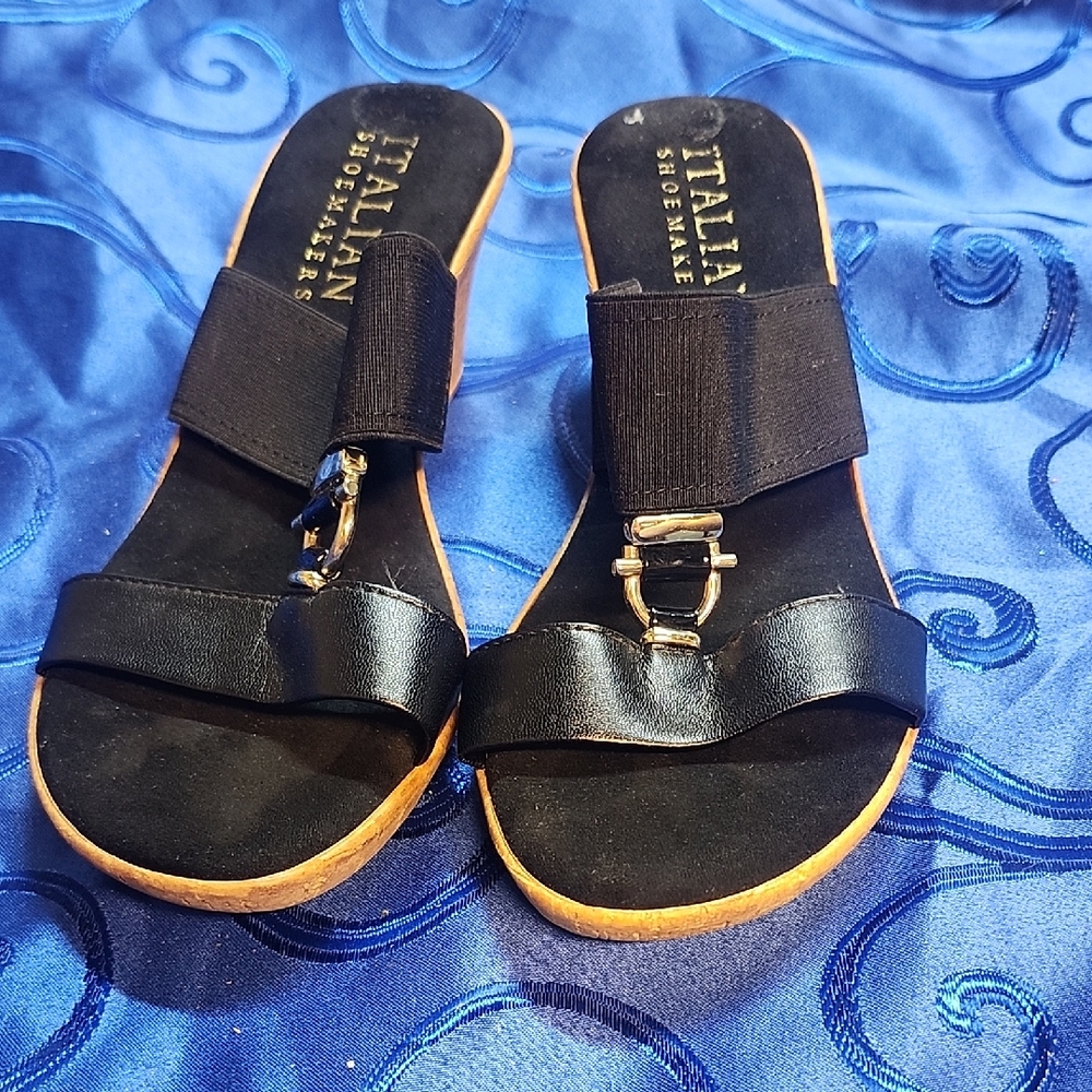Italian Shoemakers Black and Tan Sandals